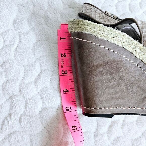 Vince Camuto Estera snakeskin wedges heels 9.5 39.5 - Picture 8 of 10